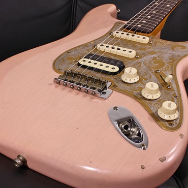Fender Custom Shop Limited Edition Tyler Bryant Pinky Stratocaster Relic SN. TB051 画像3