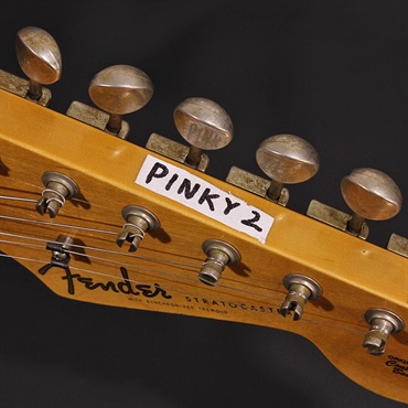 Fender Custom Shop Limited Edition Tyler Bryant Pinky Stratocaster Relic SN. TB051 画像9