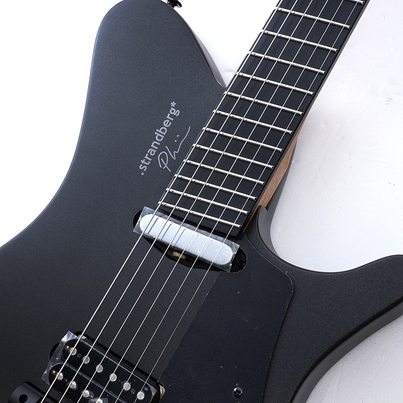 エレキギター 黒 3ピックアップ トレモロ Strandberg Salen NX 6
