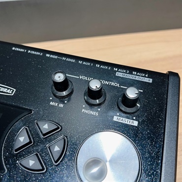 Roland USED 中古 【値下げしました！】TD-30 [Drum Sound Module] 画像2