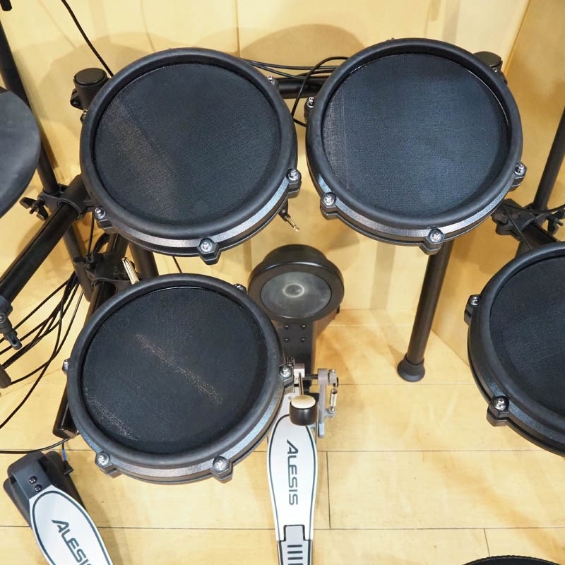 ALESIS 【USED】Nitro Mesh Kit [キックペダル/スローン付属] ｜イケベ  