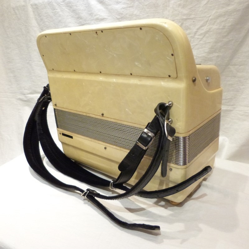 PIERMARIA 【春得フェア】【USED】PIERMARIA 306 旧型【訳アリ中古品】 画像1