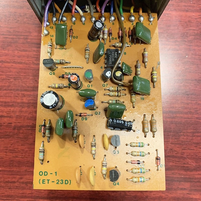 可燃ごみ箱 BOSS OD-1X OverDrive 修理・特性測定