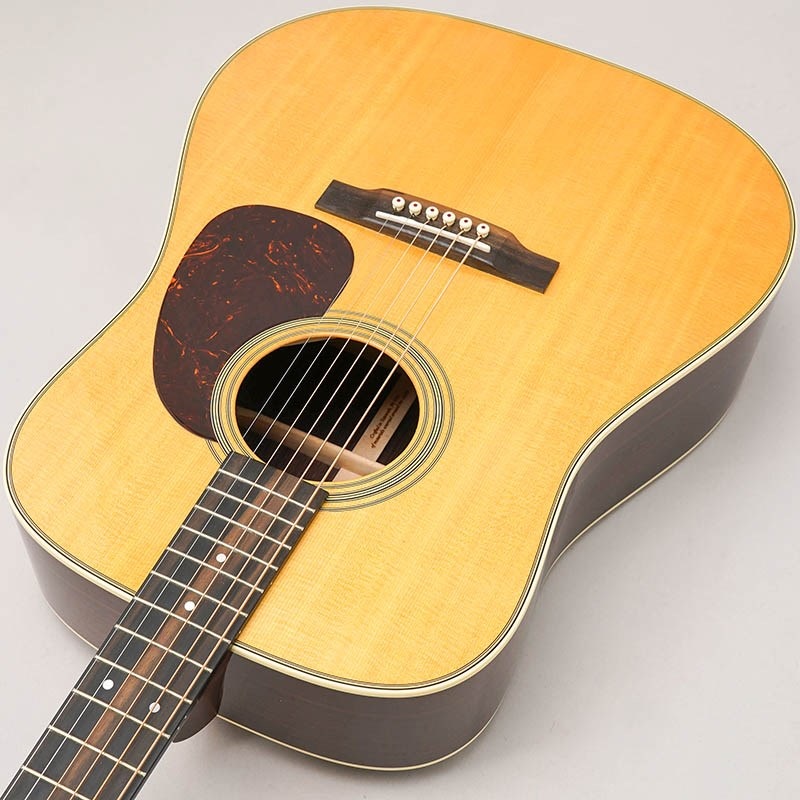 Martin「D - 28 Standard」2017年製　マーティン　ケース付 Martin「D - 28 Standard」2017年製 マーティン ケース付