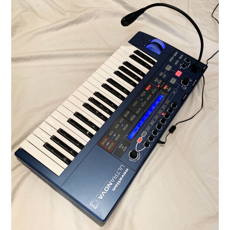 NOVATION USED 中古 【夏のボーナスセール】ULTRANOVA+専用ギグバッグつき 画像1