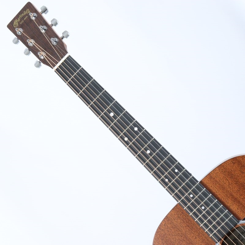 Martin 000-10E 使用頻度の少ない美品 （Martinギターのサイズ