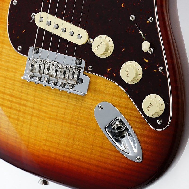 Fender USA 70th Anniversary American Professional II Stratocaster (Comet Burst/Rosewood) SN.US23078360【キズ有り特価】 画像4