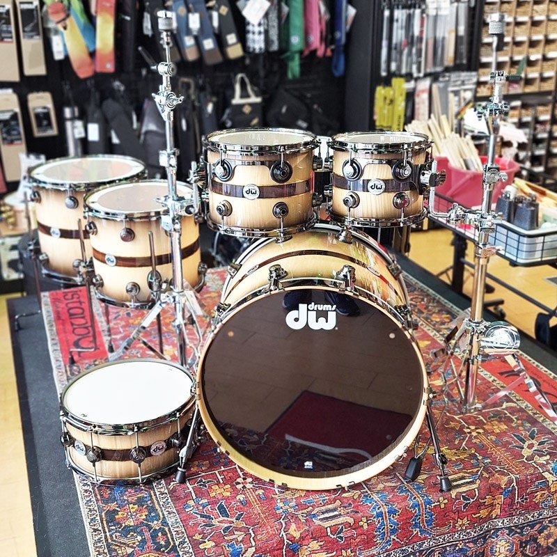 dw Collector's Pure Maple ''333'' Shell 6pc Drum Kit [BD22，FT16&14，TT12&10，SD14/Quick Candy Black Burst over Italian Sycamore Exotic Veneer - Ziricote Inlay w/ Gold Leaf Pinstripes]【イケベ楽器店創業50周年企画モデル！】 画像2