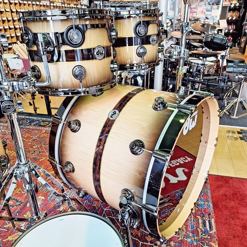 dw Collector's Pure Maple ''333'' Shell 6pc Drum Kit [BD22，FT16&14，TT12&10，SD14/Quick Candy Black Burst over Italian Sycamore Exotic Veneer - Ziricote Inlay w/ Gold Leaf Pinstripes]【イケベ楽器店創業50周年企画モデル！】 画像6