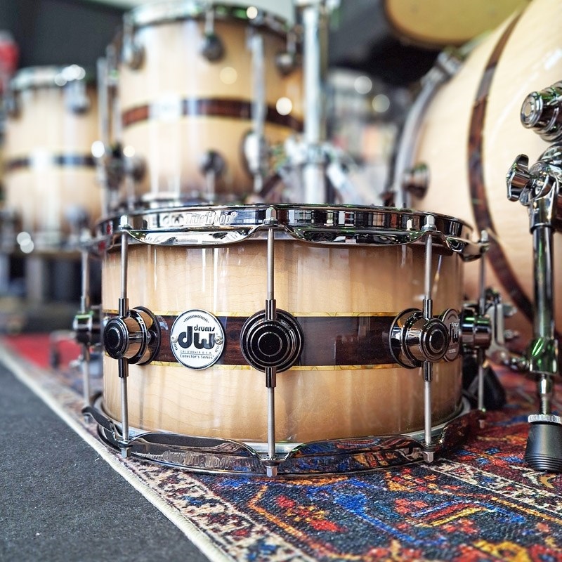 dw Collector's Pure Maple ''333'' Shell 6pc Drum Kit [BD22，FT16&14，TT12&10，SD14/Quick Candy Black Burst over Italian Sycamore Exotic Veneer - Ziricote Inlay w/ Gold Leaf Pinstripes]【イケベ楽器店創業50周年企画モデル！】 画像8