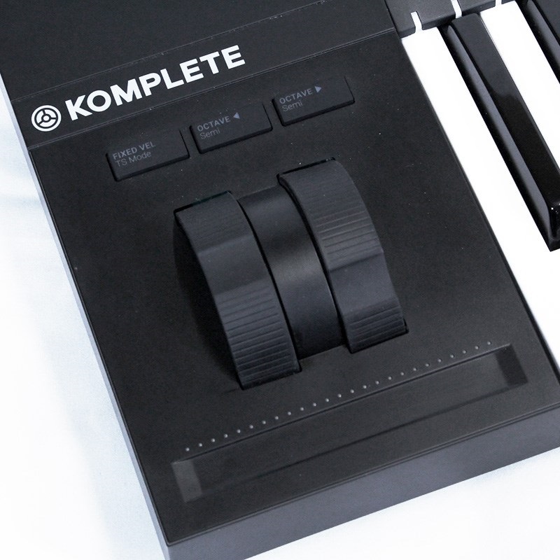 Native Instruments USED 中古 KOMPLETE KONTROL S61 MK2(KKS61)(ネイティブインストゥルメンツ)(MIDIキーボード)(MIDIコントローラー) 画像1