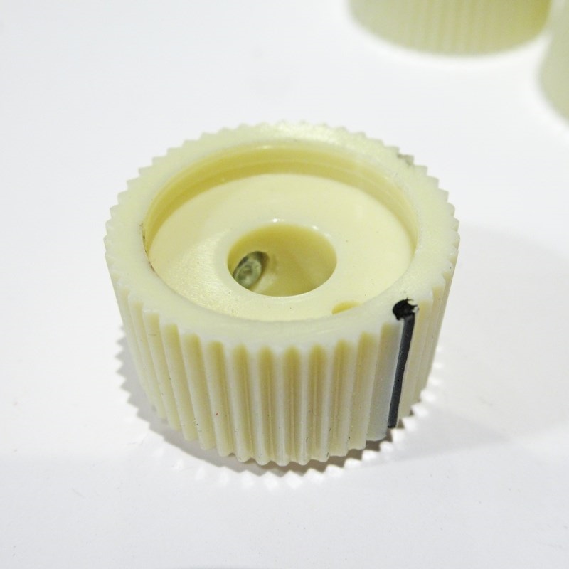 Fender USA FENDER 0933 AMP KNOB WH 画像1