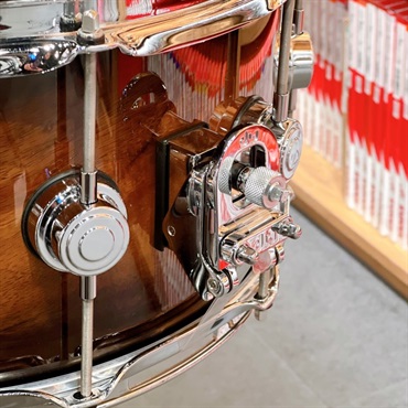 dw 【イケベ楽器店創業50周年記念モデル】DRX60714SSC532 [Collector's Pure Maple Old Style VLT Shell 14×7 / Lacquer Specialty Natural To Candy Black Burst Over Koa] 画像1