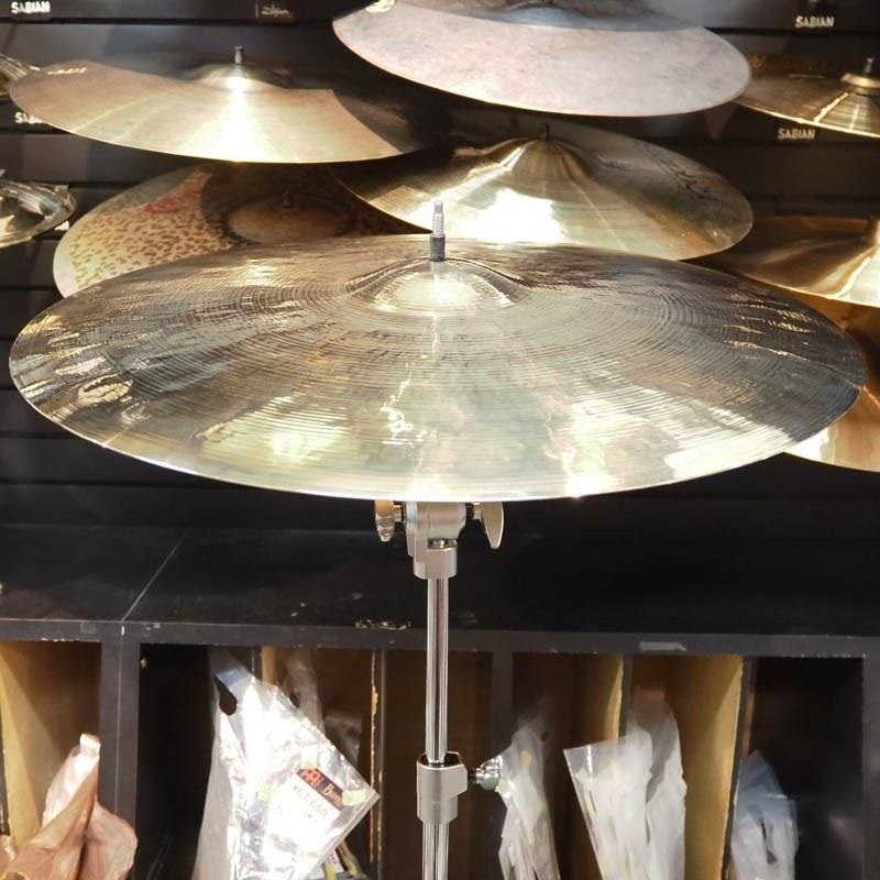 SABIAN 【創業50周年大決算SALE】Artisan Light Ride Brilliant 22 [VL-22AR/L-B:2520g]【SABIAN選定会2024ドラステ】【店頭展示特価品】 画像1