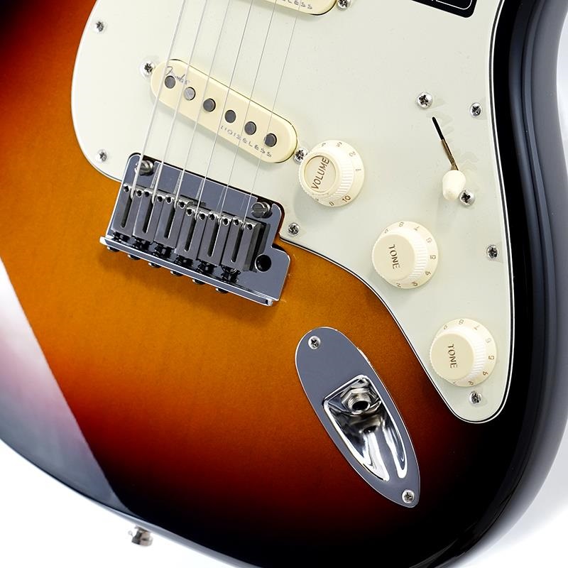 Fender USA American Ultra Stratocaster (Ultraburst/Rosewood) 【特価】 画像4