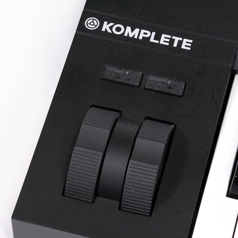 Native Instruments USED 中古 KOMPLETE KONTROL A49(ネイティブインストゥルメント)(MIDIキーボード) 画像2