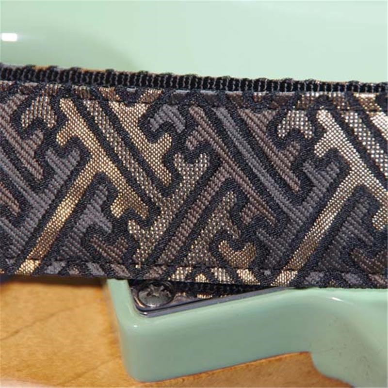 Daiking Corporation 西陣織りギターストラップ DGS-NKS60 紗綾形金灰 画像2