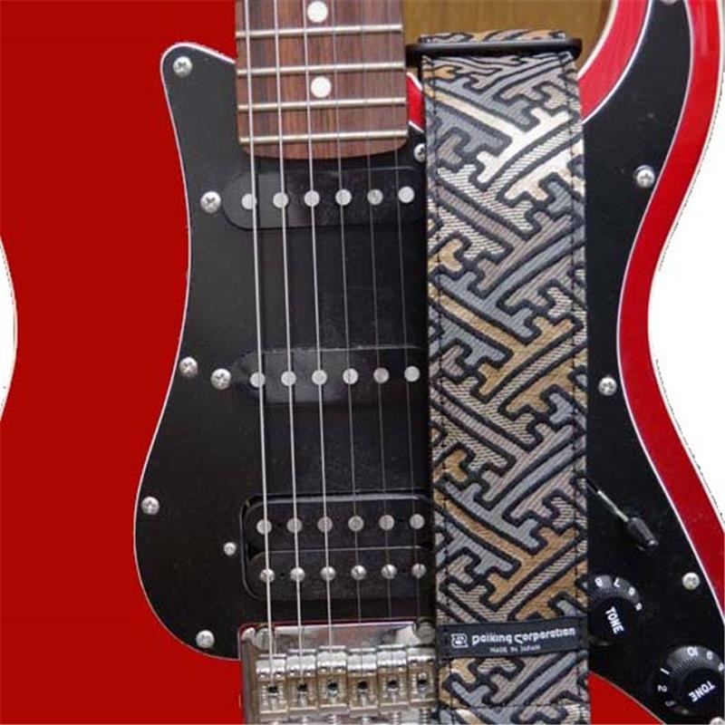 Daiking Corporation 西陣織りギターストラップ DGS-NKS60 紗綾形金灰 画像3