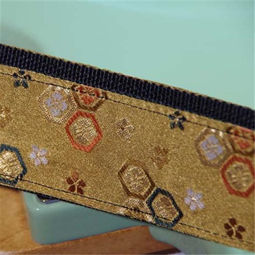 Daiking Corporation 西陣織りギターストラップ DGS-NHK60 花菱亀甲金 画像2