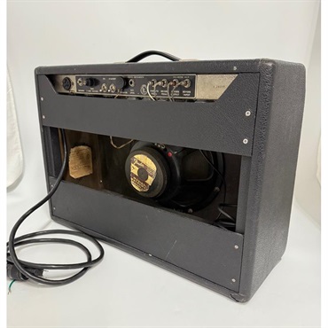Fender USA VINTAGE 66 Deluxe Reverb AMP 画像1