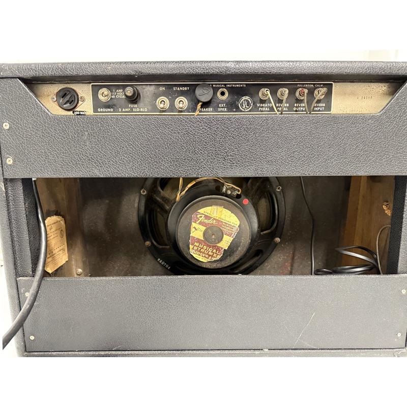 Fender USA VINTAGE 66 Deluxe Reverb AMP 画像2