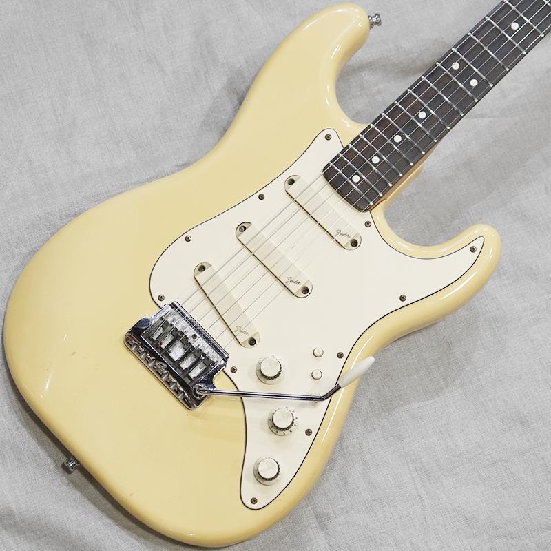 Fender USA VINTAGE Elite Stratocaster '84 White/R 画像1