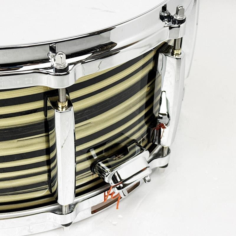 Pearl 【創業50周年大決算SALE】MM6C1465S/C #873 [Massters Maple Snare Drum 14×6.5/Gold Oyster Swirl]【店頭展示特価品】 画像6