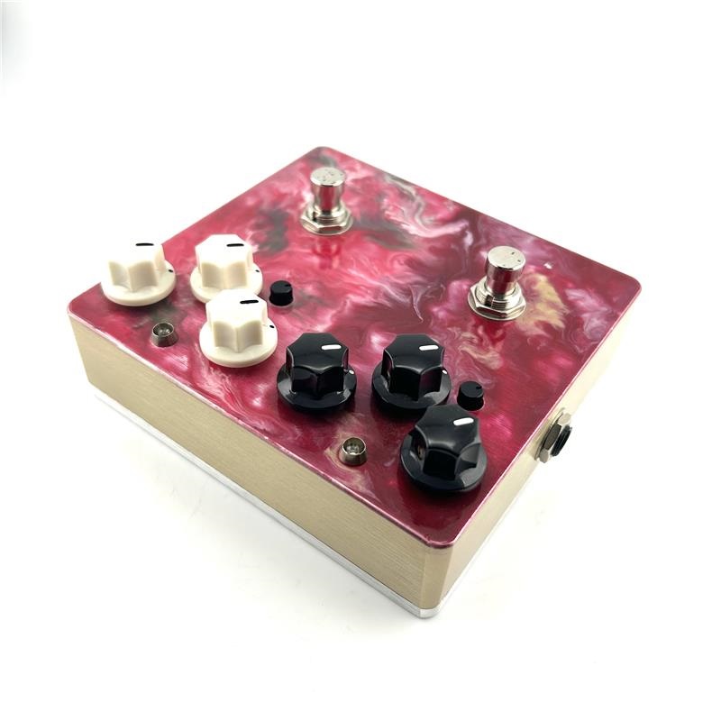 Leqtique USED 中古 RED + ROCH 画像1