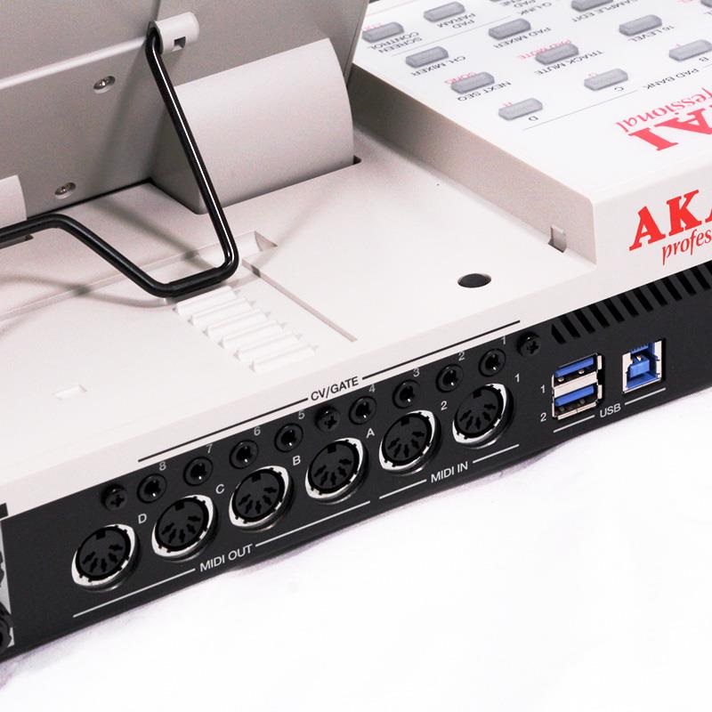 ◇箱傷みアウトレット特価 新品未使用品 AKAI Proffesional アカイ