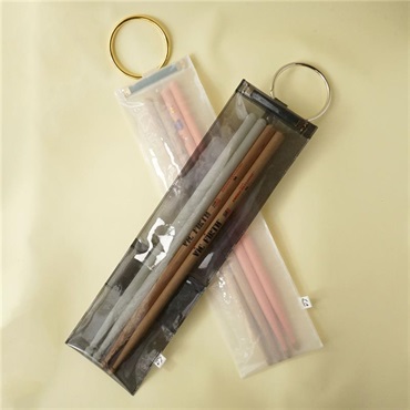 tsundrum_chan 【お試し価格】モノクロPVC BIGリングカラビナスティックケース グレー 画像4