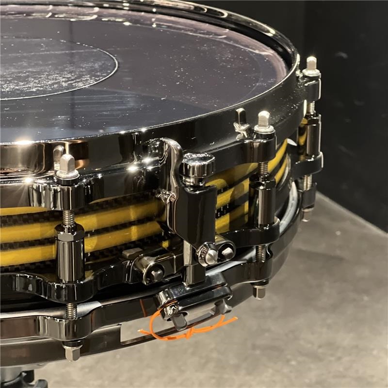 Pearl Masterworks Snare Drum 14x3.5 Free Floating -Gold Swirl on Black Carbon【イケベ楽器店創業50周年記念モデル】 画像1