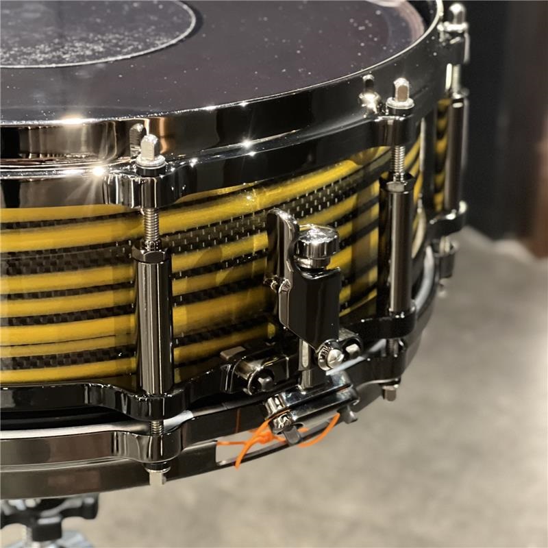 Pearl Masterworks Snare Drum 14x5 Free Floating -Gold Swirl on Black Carbon【イケベ楽器店創業50周年記念モデル】 画像1
