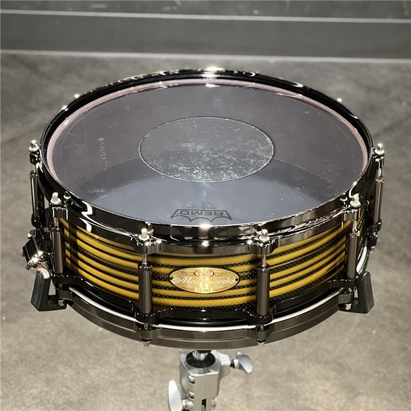Pearl Masterworks Snare Drum 14x5 Free Floating -Gold Swirl on Black Carbon【イケベ楽器店創業50周年記念モデル】 画像3