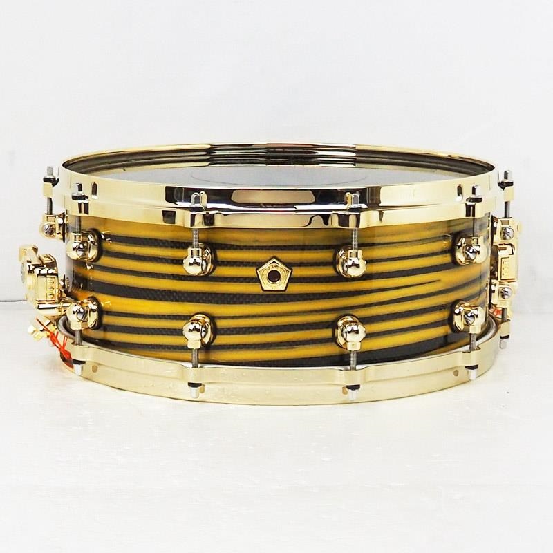Pearl Masterworks Snare Drum 14x5.5 -Gold Swirl on Black Carbon-【イケベ楽器店創業50周年記念モデル】 画像1