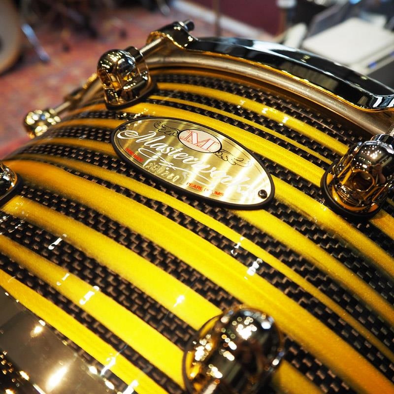 Pearl Masterworks Snare Drum 14x6.5 -Gold Swirl on Black Carbon-【イケベ楽器店創業50周年記念モデル】 画像2