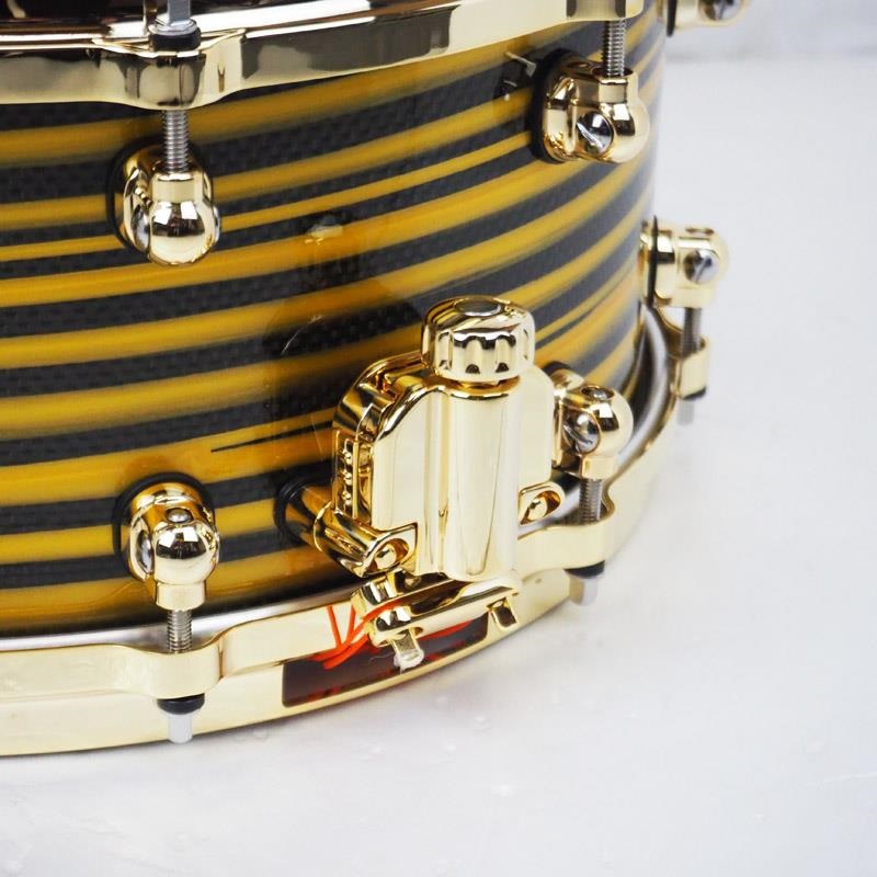 Pearl Masterworks Snare Drum 14x6.5 -Gold Swirl on Black Carbon-【イケベ楽器店創業50周年記念モデル】 画像6