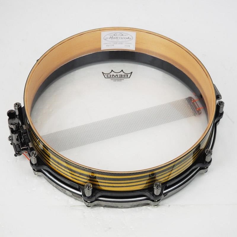 Pearl Masterworks Snare Drum 14x3.5 Free Floating -Gold Swirl on Black Carbon-【イケベ楽器店創業50周年記念モデル】 画像8