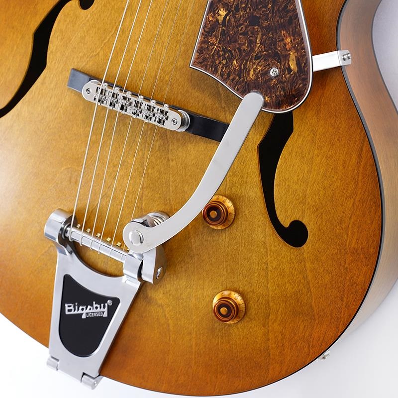 Godin 5th Avenue Jumbo P-Rail Harvest Gold ｜イケベ楽器店