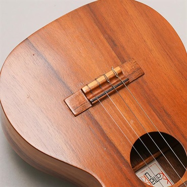 Kamaka VINTAGE HF-4 Baritone 70s（白ラベル） カマカ 画像9