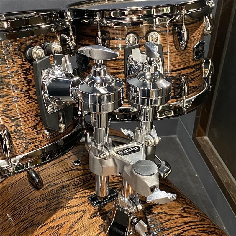 YAMAHA LIVE CUSTOM HYBRID OAK 5pc Drum Set [BD22，FT16&14