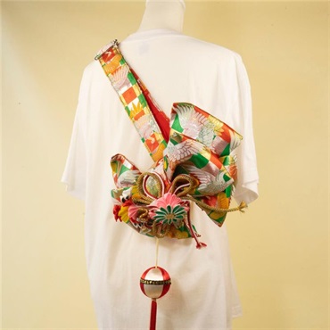 tsundrum_chan BIGリボン古着物帯ギターストラップ　ツル×グリーン 画像2