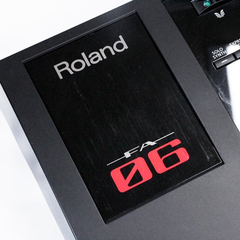Roland USED 中古 FA-06【ソフトケース付属】※配送事項要ご確認