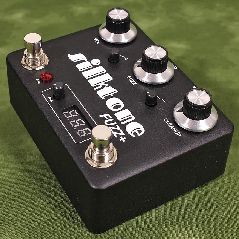 Silktone Fuzz ファズ　動作チェックのみ新品同様品 Silktone USED 中古 Fuzz + Black ｜イケベ楽器店オンラインストア