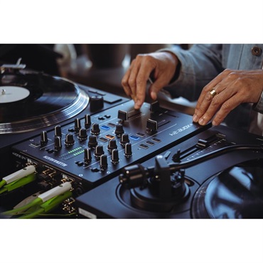 ALLEN&HEATH Xone:24 (2+1 コンパクトDJミキサー)(アレンアンドヒース