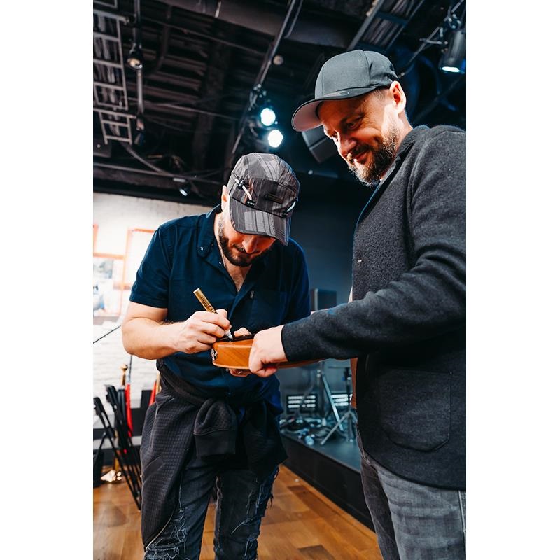 MAYONES Aquila Emory 【直筆サイン入】 画像9