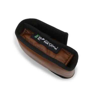 MB 【春得セール】マーカス・ボナ / トランペット マウスピース 3本用ポーチ （エイジドキャラメル レザー） MBMPPTP3 画像2