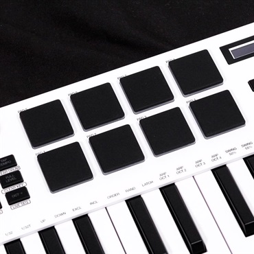【中古美品】AKAI MPK mini plus USB MIDIキーボード Akai MPK Mini Plus USB MIDI Keyboard Controller, 37-Key | zZounds