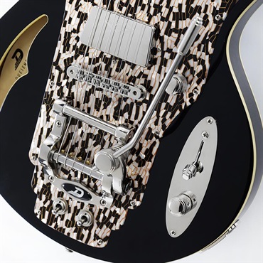 Duesenberg DJA-BK JULIA (Black w/Crystaloid pickguard) 【傷あり特価】 画像4