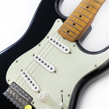Fender MEX Limited Edition Vintera II Road Worn '60s Stratocaster (Black/Maple) 画像3