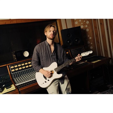 Fender Acoustics Limited Edition FINNEAS American Acoustasonic Telecaster (Satin Arctic White/Ebony) 画像6